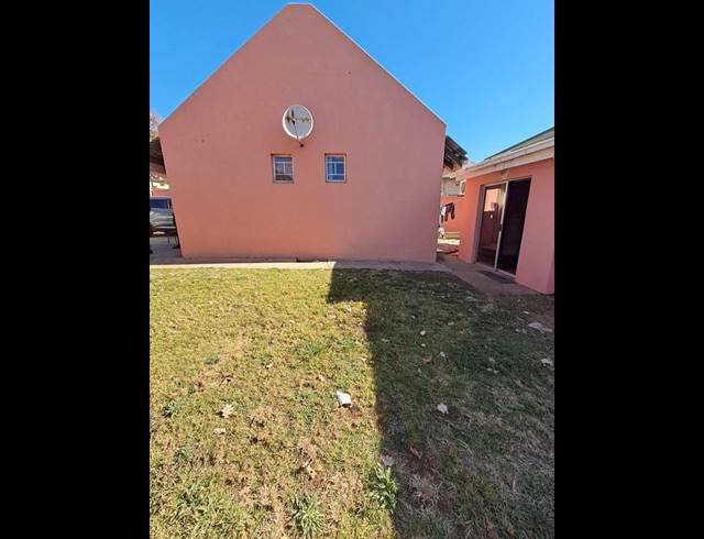 3 BEDROOM HOUSE FOR SALE IN KENSINGTON